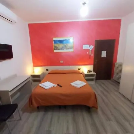 Arcella Otel 2*